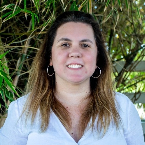 Dr. Ananda Muller Dr. Ananda Muller