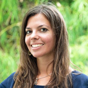 Dr. Juliette Bouillon Dr. Juliette Bouillon
